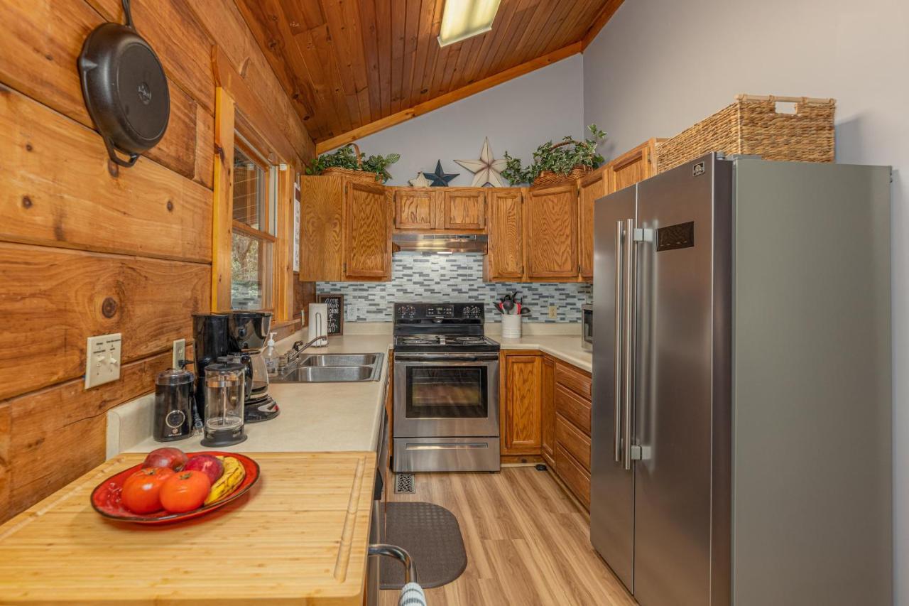 Firefly Hollow Cabin - Smoky Mountains - Soaky Mountain Water Park - Sevierville Convention Center 비둘기 포지 외부 사진